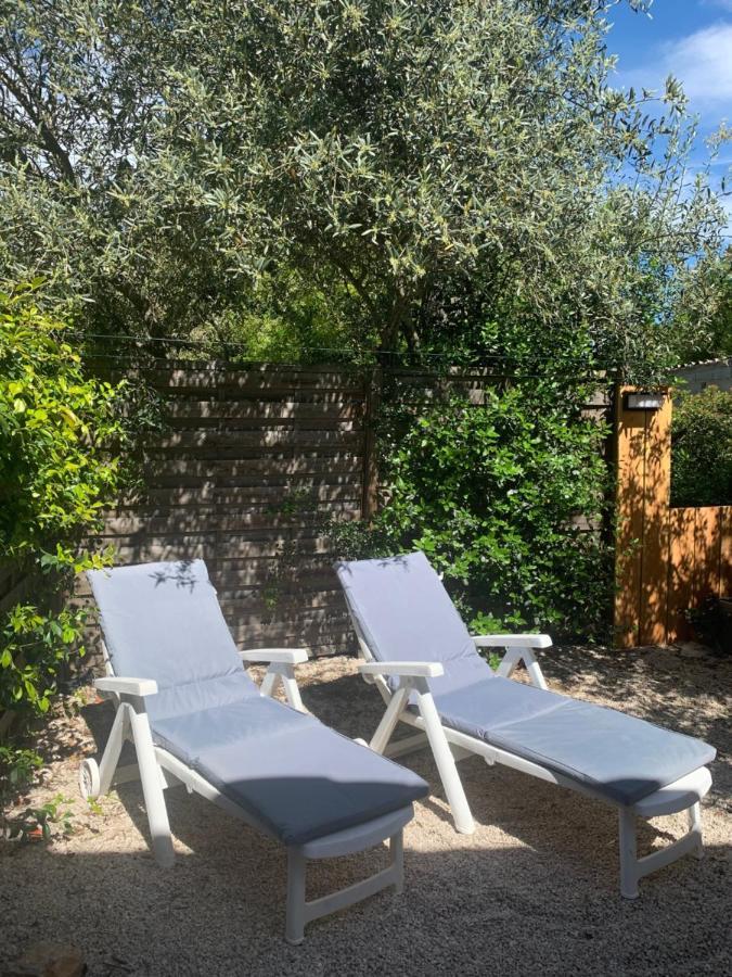 Joli Studio Independant 20M² Avec Jardin Saint-Maximin Buitenkant foto